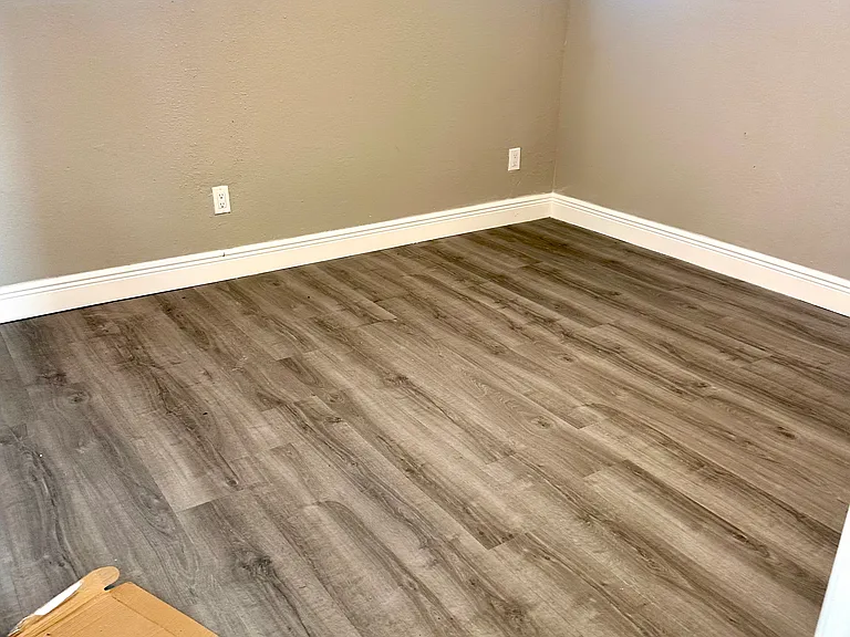 4436 Fairview Ave — Photo 8