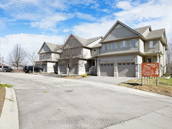 20 David Bergey Dr #D24, Kitchener, ON N2E 0B1