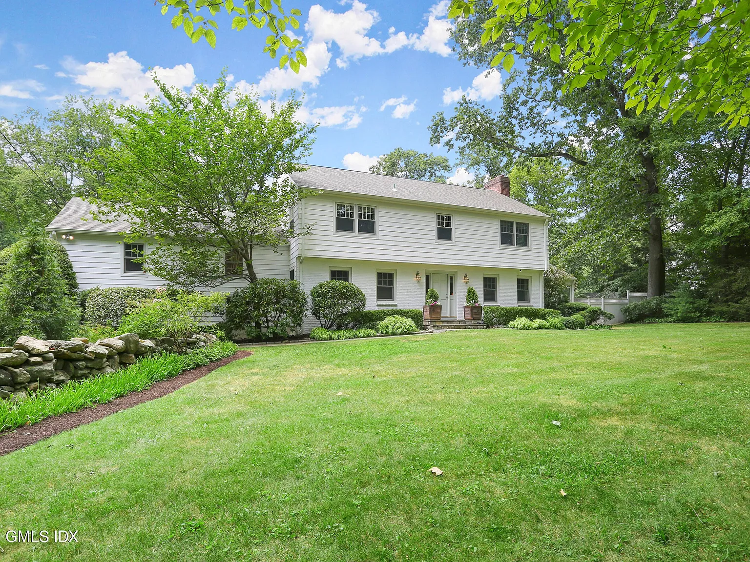 6 bed, 6.5 bath, 5131 sqft, $23,000 — Photo 2
