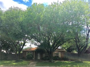 3710 Greenhill Ln, Grand Prairie, TX 75052