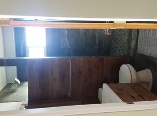 1261B Center St, Honolulu, HI 96816