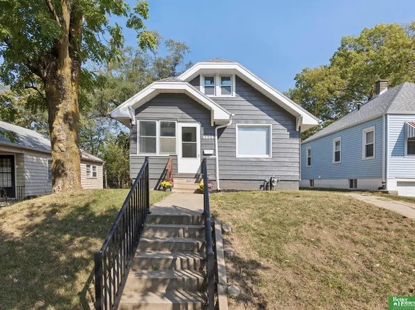 4234 Pinkney St, Omaha, NE 68111