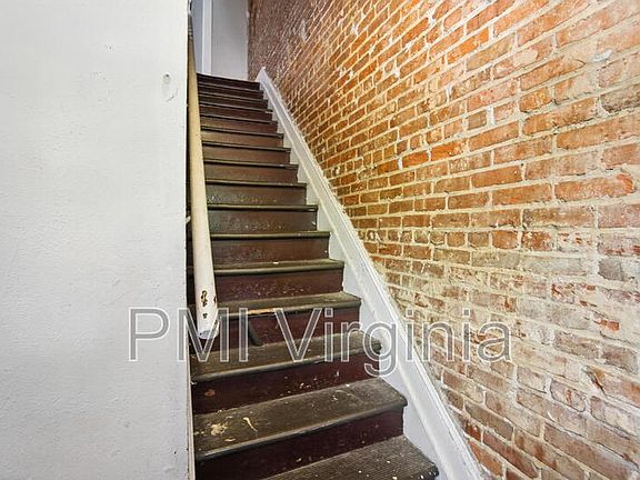 4th image of 318 Dinwiddie St APT 3