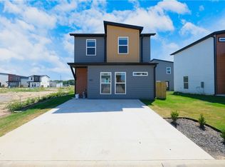 901 Boardwalk Ave, Centerton, AR 72719