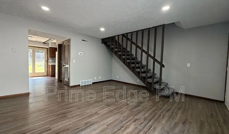 6235 Holdrege St #A-1 — Photo 5