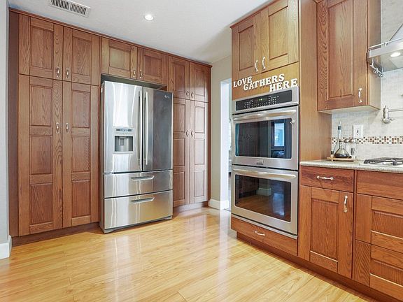 2nd image of 1495 Ferrero Dr
