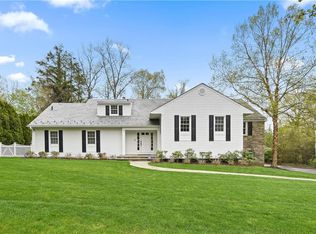 18 Meadow Rd, Scarsdale, NY 10583