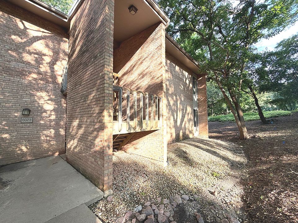 1st image of 6023 Forest View Rd APT 1F