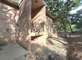 6023 Forest View Rd APT 1F, Lisle, IL 60532