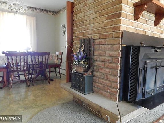 5th image of 14331 Greenview Dr