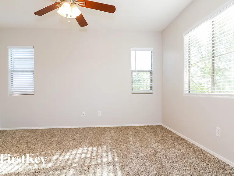 10323 W Via Del Sol #383 — Photo 8