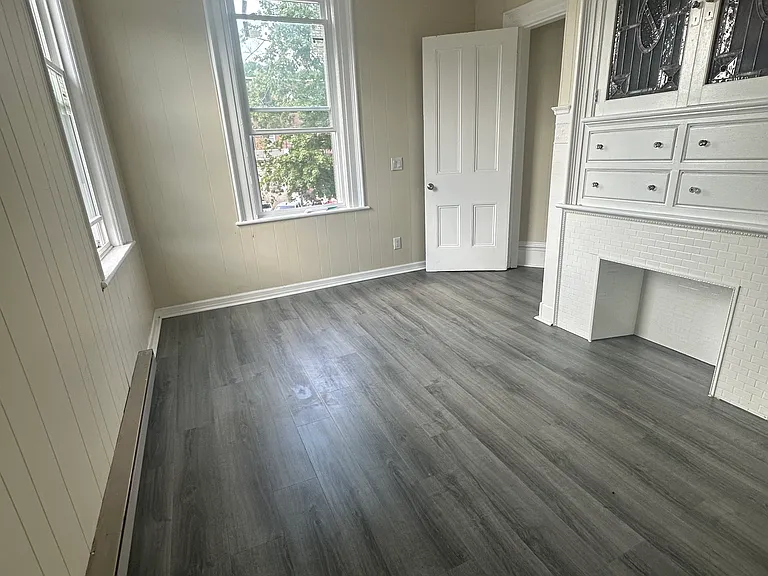 606 Church St #2 — Photo 5