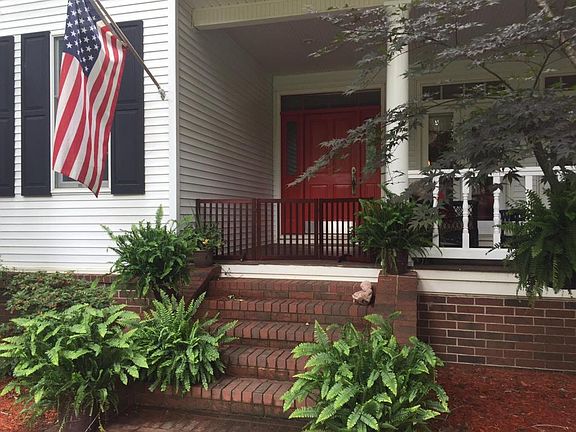 5th image of 258 Saddlebrook Ln