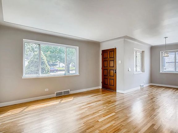 3rd image of 2275 W Gill Pl