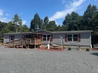 407 Knight Dr, Ellijay, GA 30540