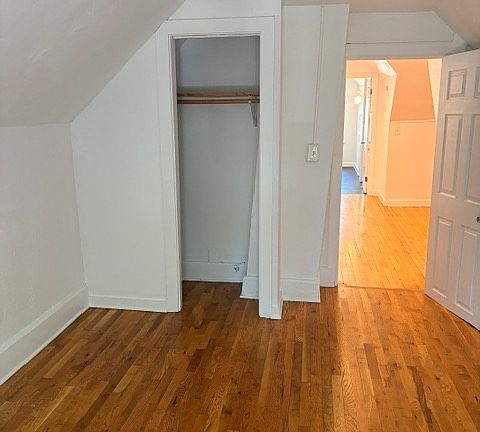 5th image of 828 E Wright St #2