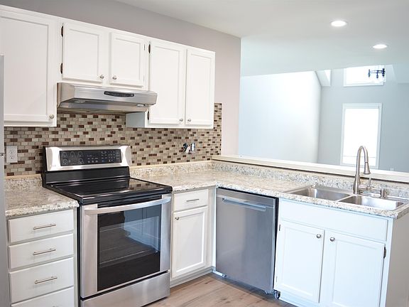 5th image of 4506 Spyglass Dr.