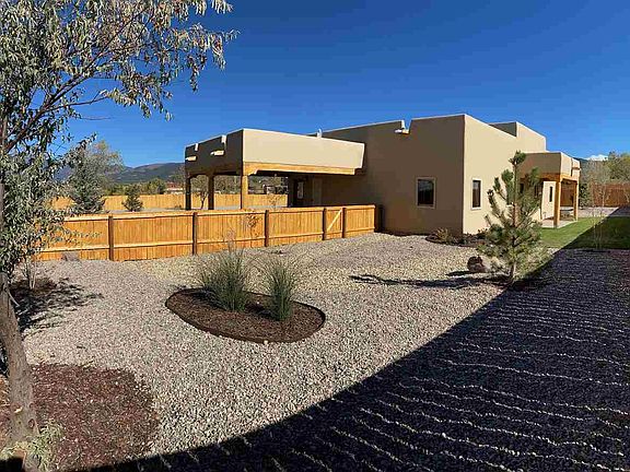 3rd image of 144 Medina Ln