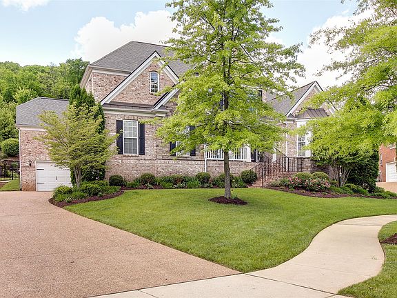 2nd image of 3003 Coral Bell Ln