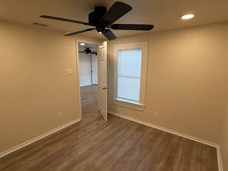 4200 Bonita Dr #A — Photo 12