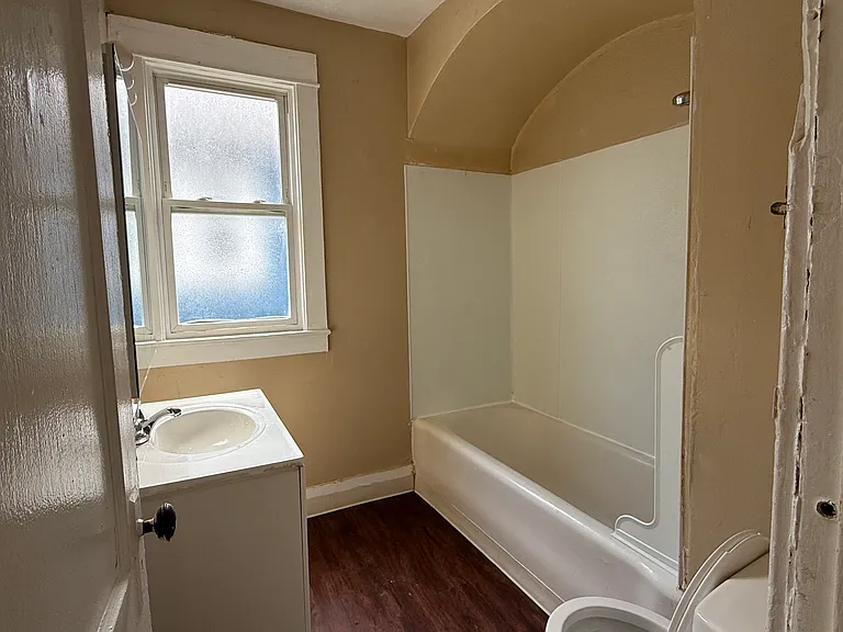 204-06 Genesee Park Dr #2 — Photo 9