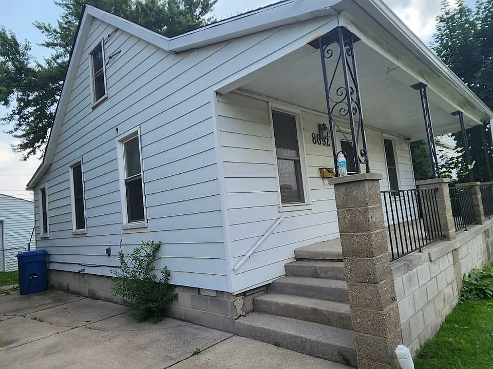 8692 Lozier Ave