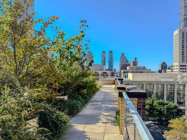 20 West 64th Street image 14 of 17