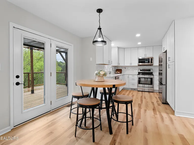 8860 Brucewood Ln — Photo 17