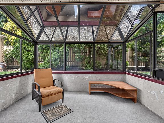 4th image of 1229 Bernard Ave Unit 102