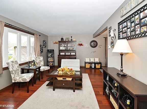 3rd image of 4917 Cypress Ct