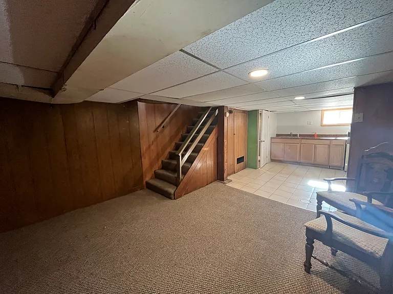 3264 Parkview Ave — Photo 9