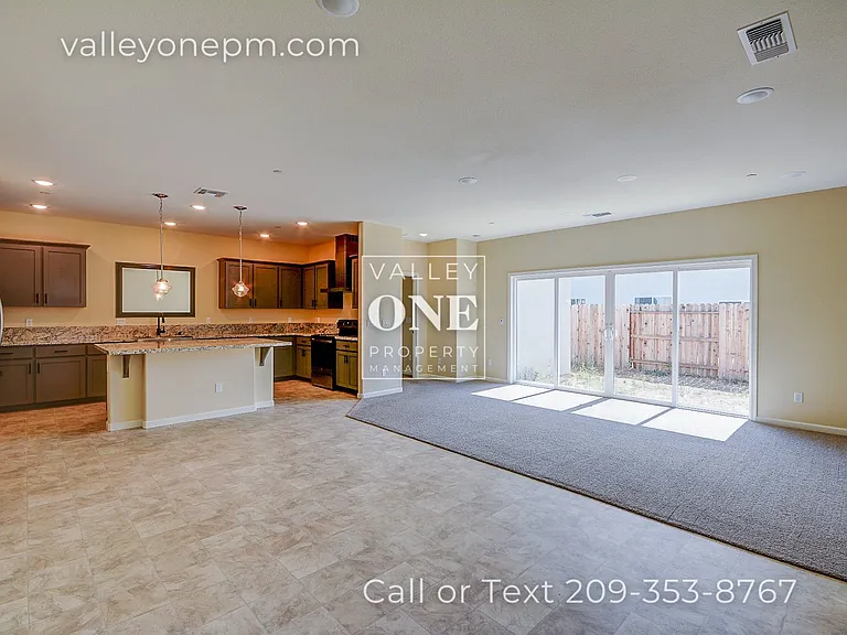 637 Mansfield Dr — Photo 22