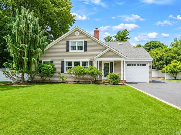 4 Davidia Lane, Stony Brook, NY 11790