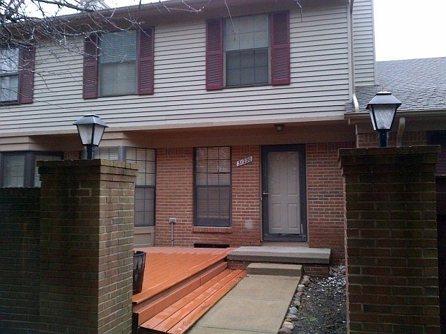 1st image of 31220 Country Way #1
