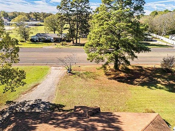 2nd image of 3036 State Highway 322