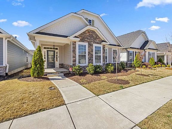 2nd image of 212 Thunder Forest Ln