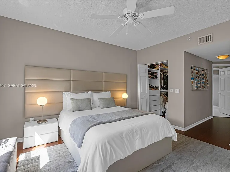 2309 Tuscany Way #2309 — Photo 12