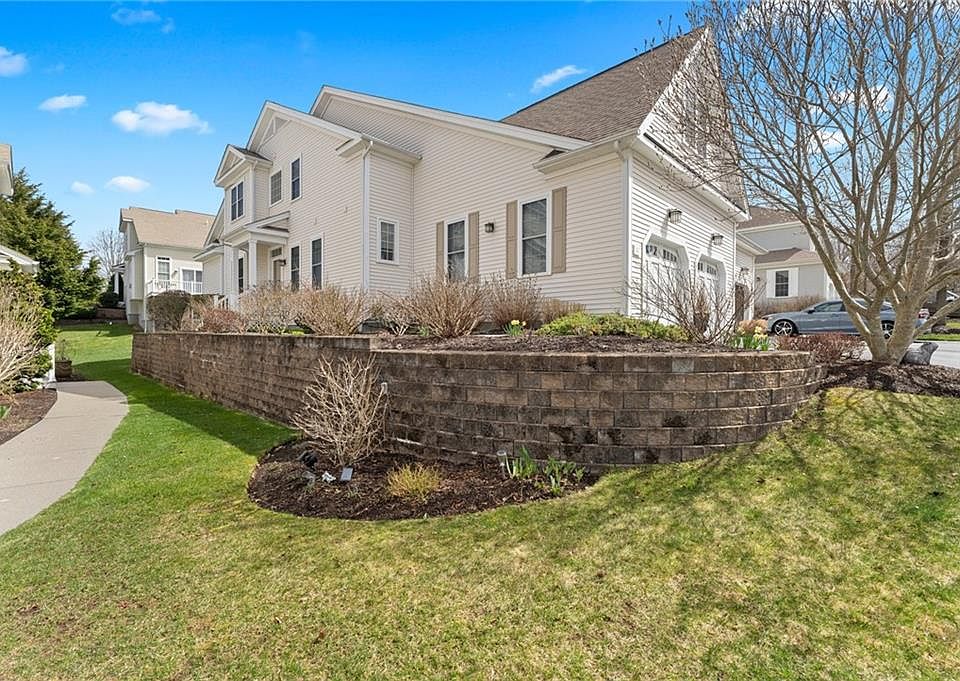 1st image of 12 Sea Grass Dr