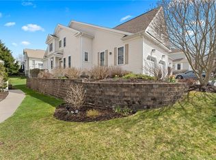 12 Sea Grass Dr, South Kingstown, RI 02879