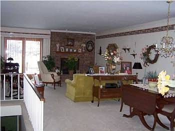 3rd image of 6058 Parview Dr SE