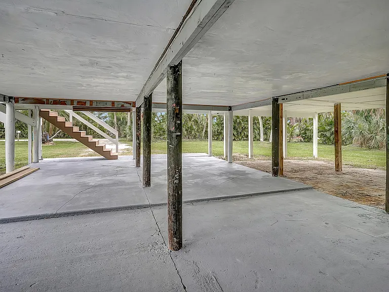 16360 N Oleander Dr — Photo 39