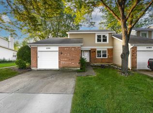 1091 Colony Lake Dr, Schaumburg, IL 60194