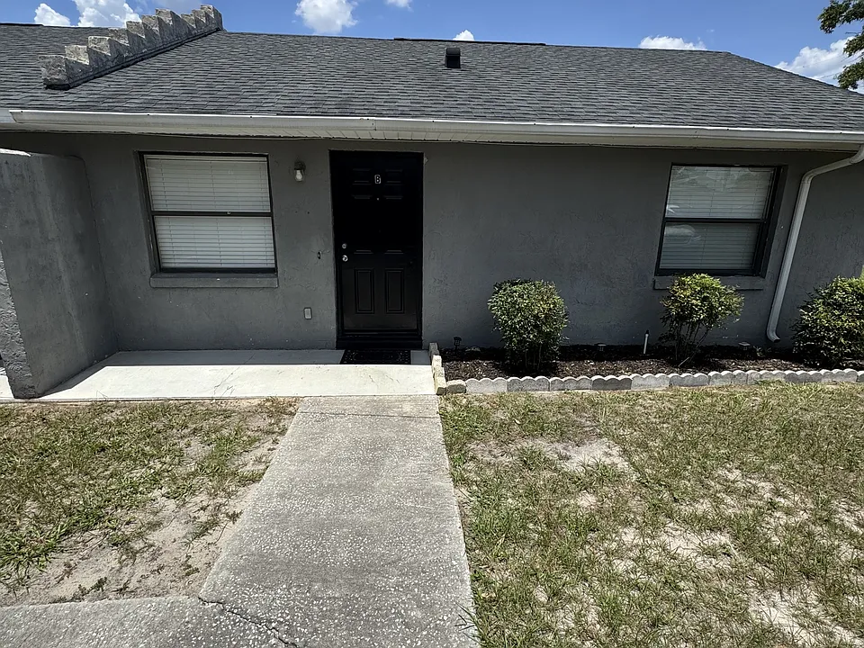 790 SE 4th St #B-1
