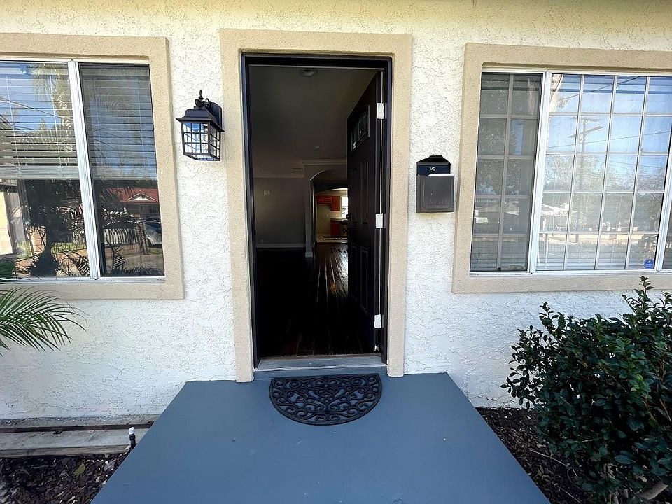 1st image of 14645 Lakeside St