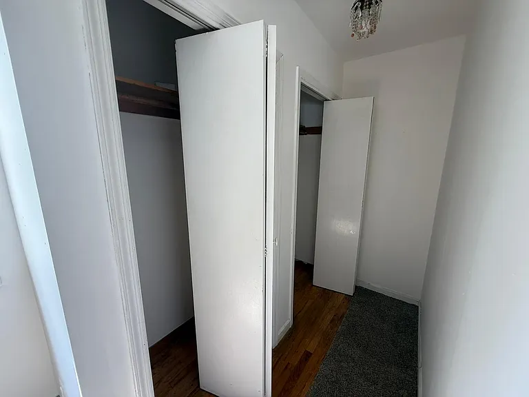 82 Upton Dr — Photo 11
