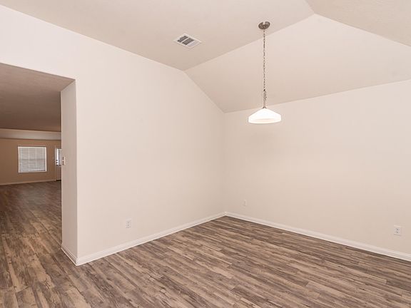5th image of 1006 Sarena Ct