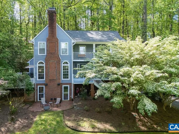 75 Hickory Ln, Charlottesville, VA 22911