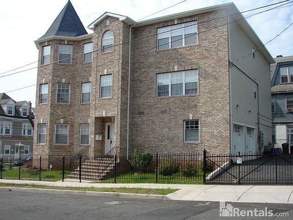 2nd image of 51-53 Farley Ave #1
