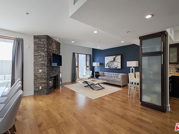 5th image of 1327 Euclid St #2