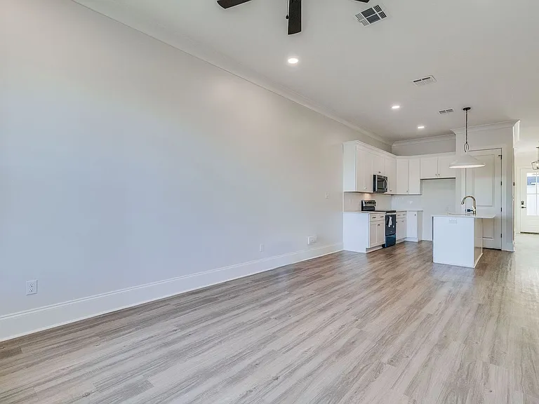 314 Edsall Ln — Photo 36